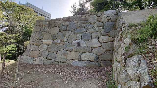 吉田城 千貫櫓の石垣07