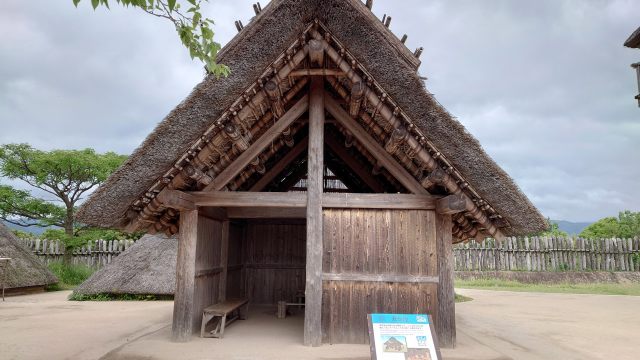 吉野ヶ里遺跡_南内郭煮炊屋02