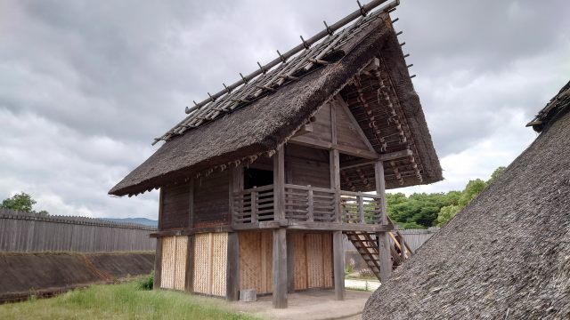 吉野ヶ里遺跡 北内郭高床式住居（最高司祭者の住居）03
