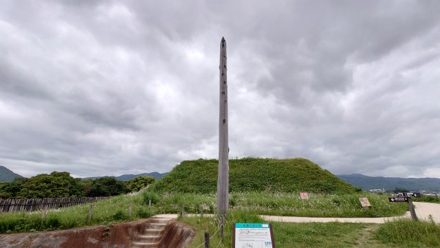 吉野ヶ里遺跡 北墳丘墓（祖霊の宿る柱）01