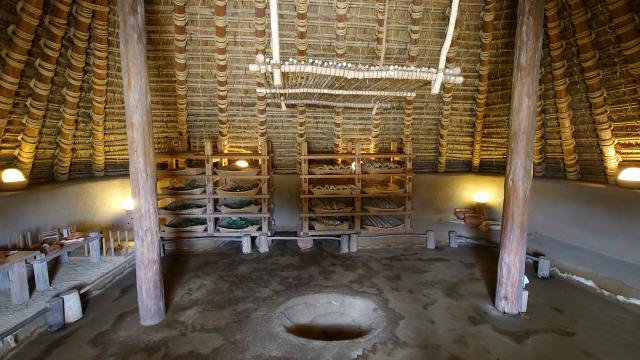 吉野ヶ里遺跡_中のムラ(養蚕の家)04