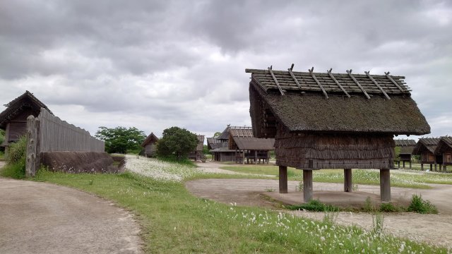 吉野ヶ里遺跡_倉と市01