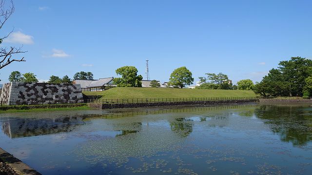 佐賀城 本丸南堀01