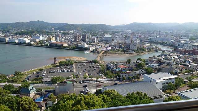 唐津城 天守閣からの眺め（唐津市街南側）02