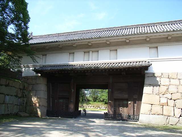 丸亀城 大手一の門