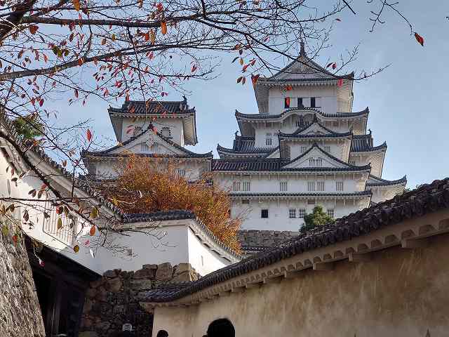 姫路城 はの門南方土塀と天守群
