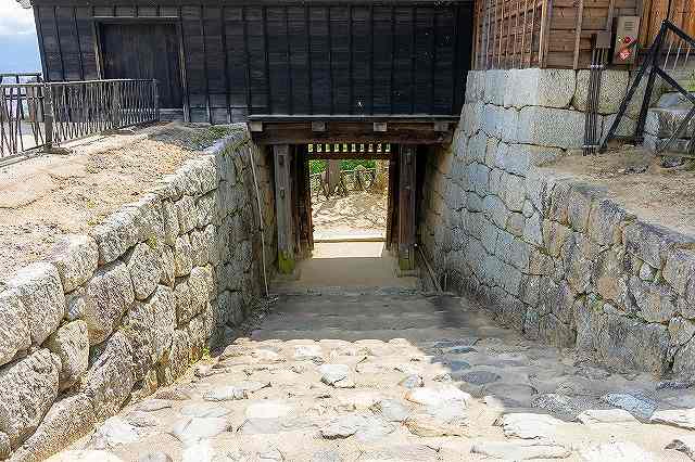 松山城 隠門