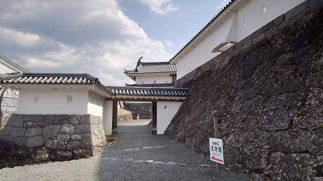 白石城_大手一ノ御門03