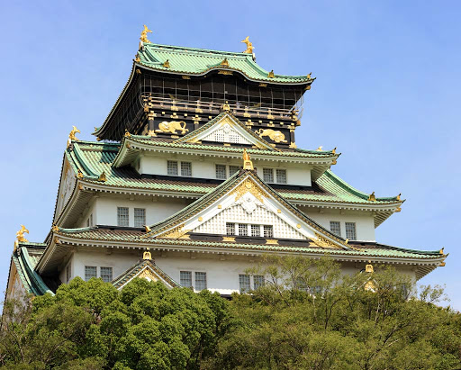 大阪城 天守閣と高石垣