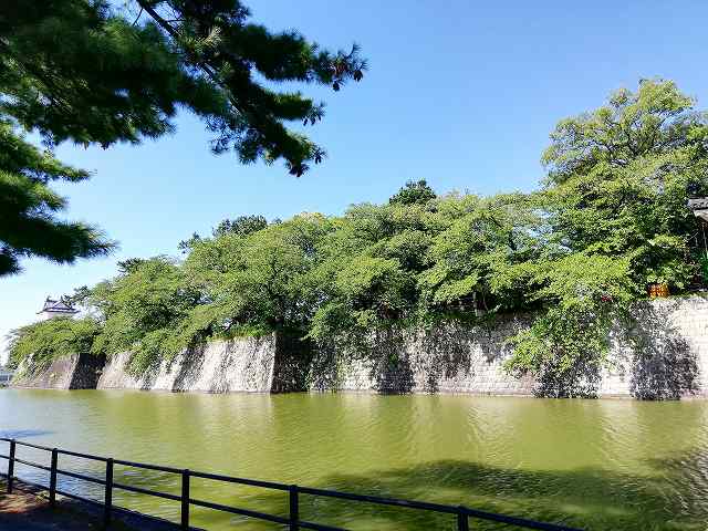 新発田城 内堀