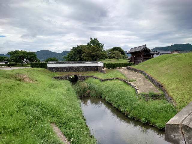 萩城 北の総門と外堀跡