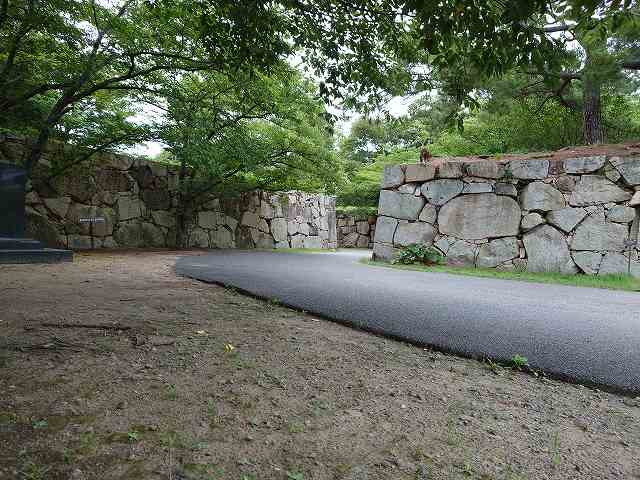 萩城 二の丸南門虎口(近景)