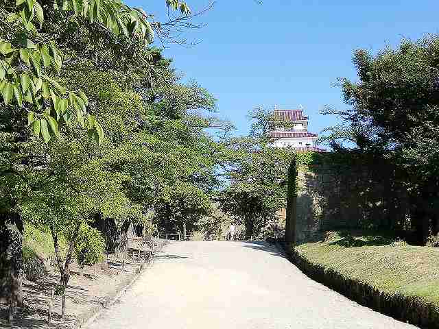 鶴ヶ城(会津若松城） 梅坂から
