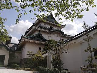 和歌山城 天守(本丸御殿後からの眺め)