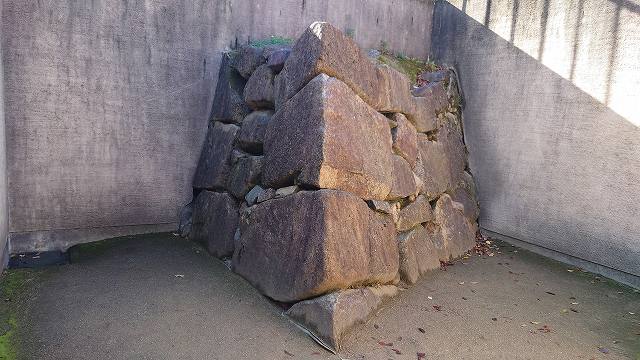岡山城_宇喜多秀家時代の石垣