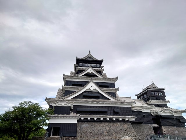 熊本城 大天守と小天守(本丸から見た)