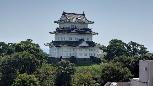 小田原城_八幡山古郭から見た天守閣03