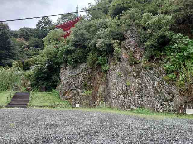 岐阜城 織田信長居館内にある庭園跡と三重塔