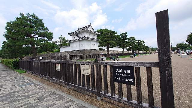 二条城 東南隅櫓(遠景から)