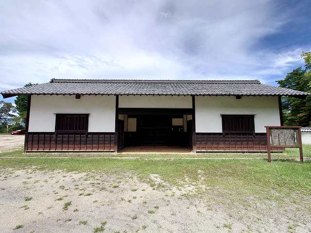 岩村城 藩校、知新館正門