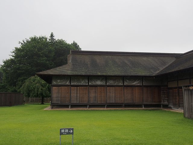 根城_主殿01