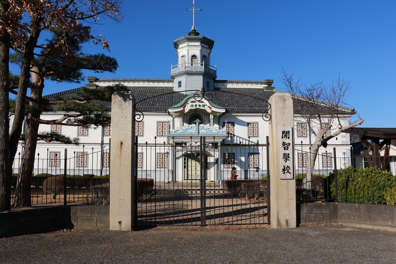 松本城 旧開智学校