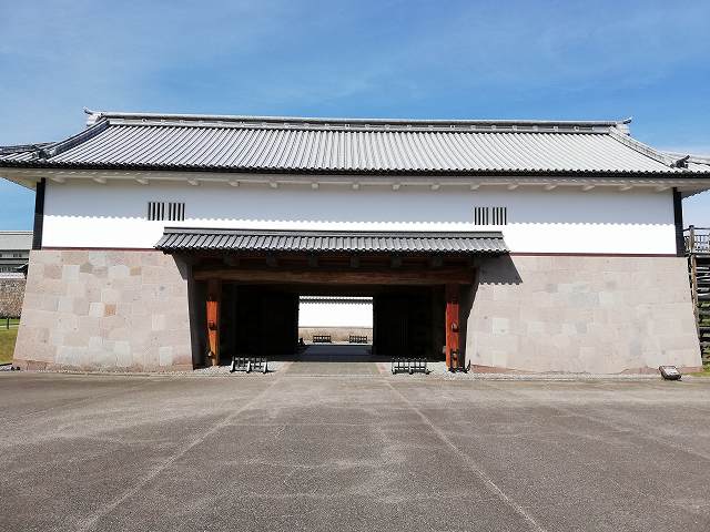 金沢城 河北門(三の丸からの眺め)