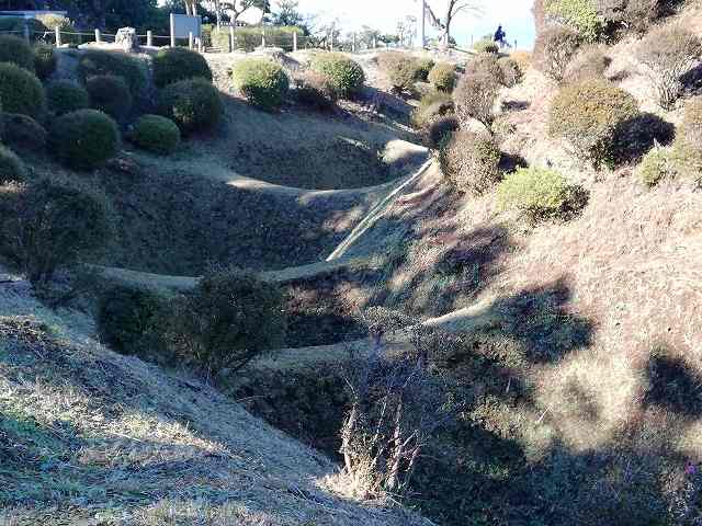 山中城 西櫓の畝堀