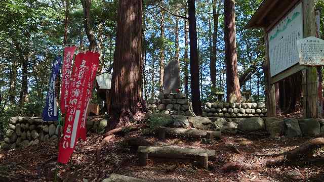 長篠城_鳶ヶ巣山砦01