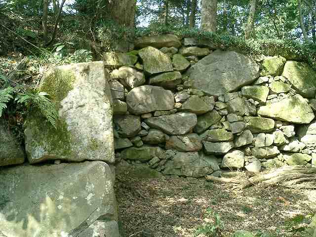 安土城 二の丸の石垣