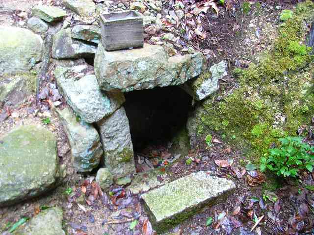 観音寺城_暗渠排水跡02
