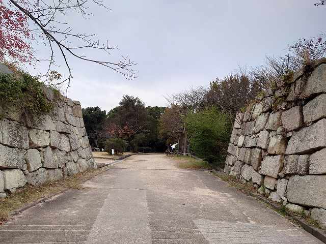 明石城 本丸入口(稲荷曲輪からの登城口)