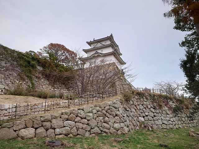 明石城 坤櫓(西芝生広場から見た遠景)