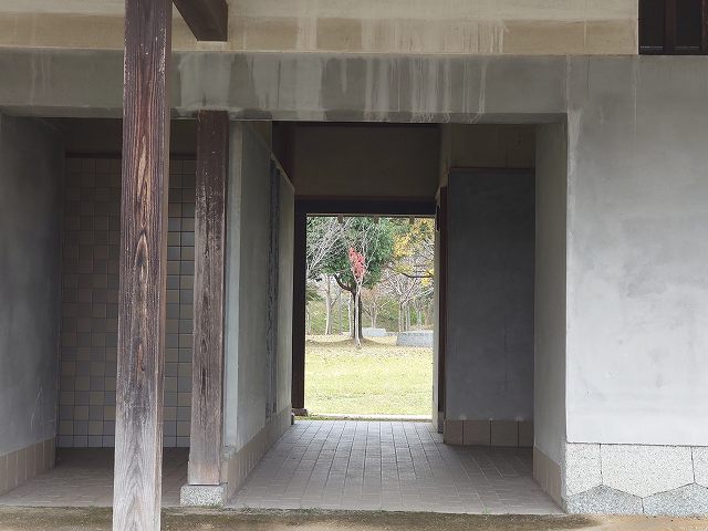 赤穂城 米蔵から見た元禄桜苑