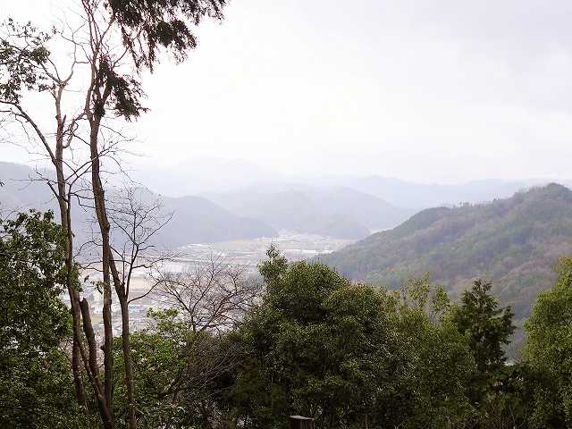 吉田郡山城_勢溜の壇からの眺め01