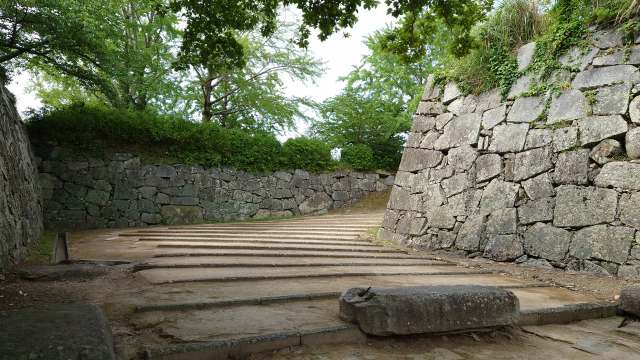 福岡城_東二の丸東御門の虎口01