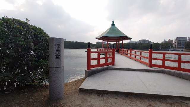 福岡城_大濠公園の浮見堂01