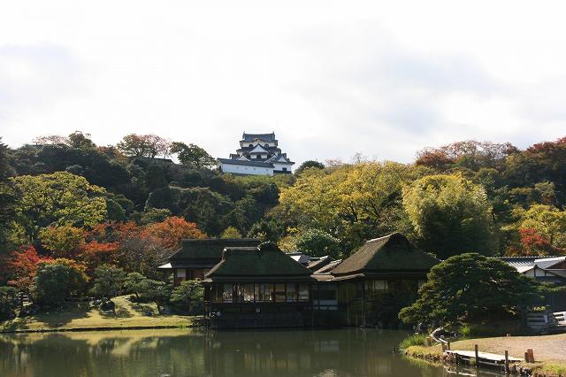 玄宮園からみた彦根城