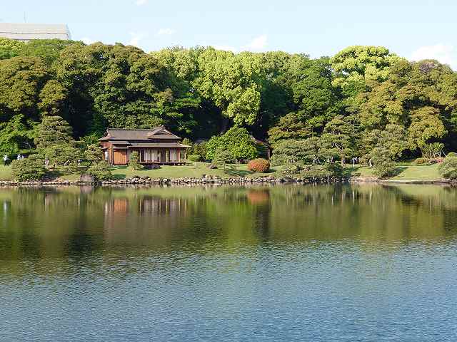 浜離宮恩賜庭園 御茶屋群(遠景)